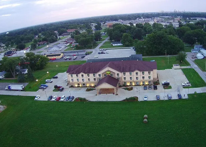 Countryview & Robinson